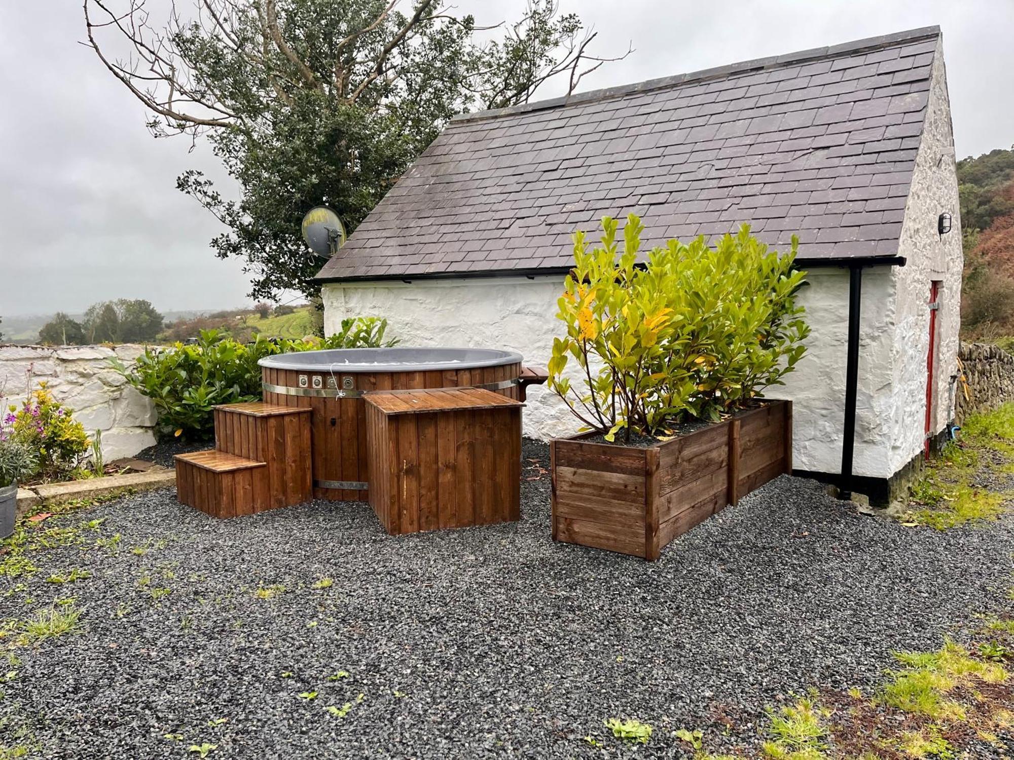 Tosses Cottage - Secluded Cottage With Hot Tub Newry Exterior foto